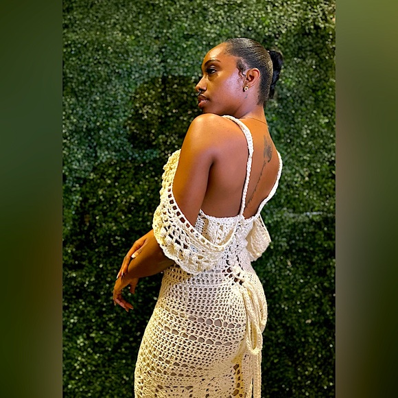 IVORY CROCHET/LACE GOWN W/ CORSET BACK & OFF THE SHOULDER STRAPS CASUAL/BRIDAL - Picture 4 of 9